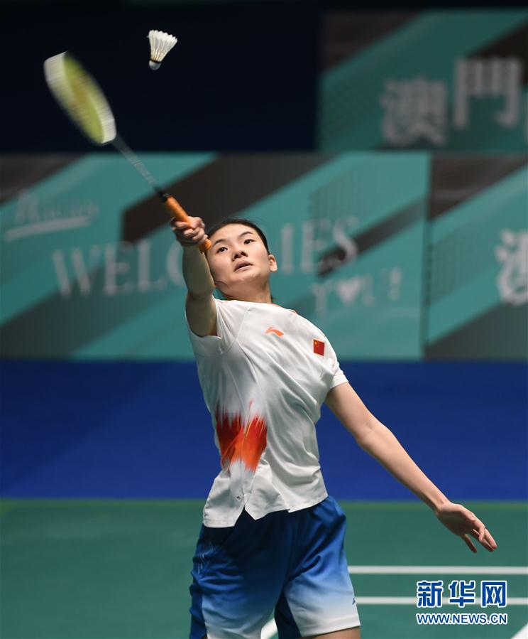 对哈里斯的 对哈里斯的