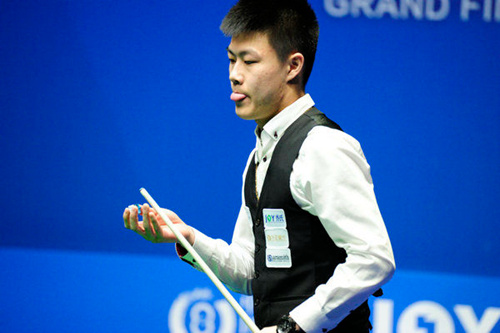 众多参赛者 众多参赛者